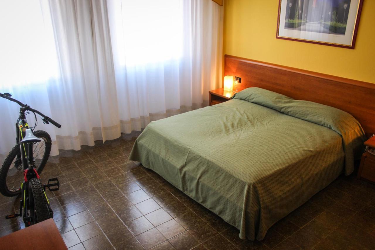 Hotel Centrale Este Luaran gambar